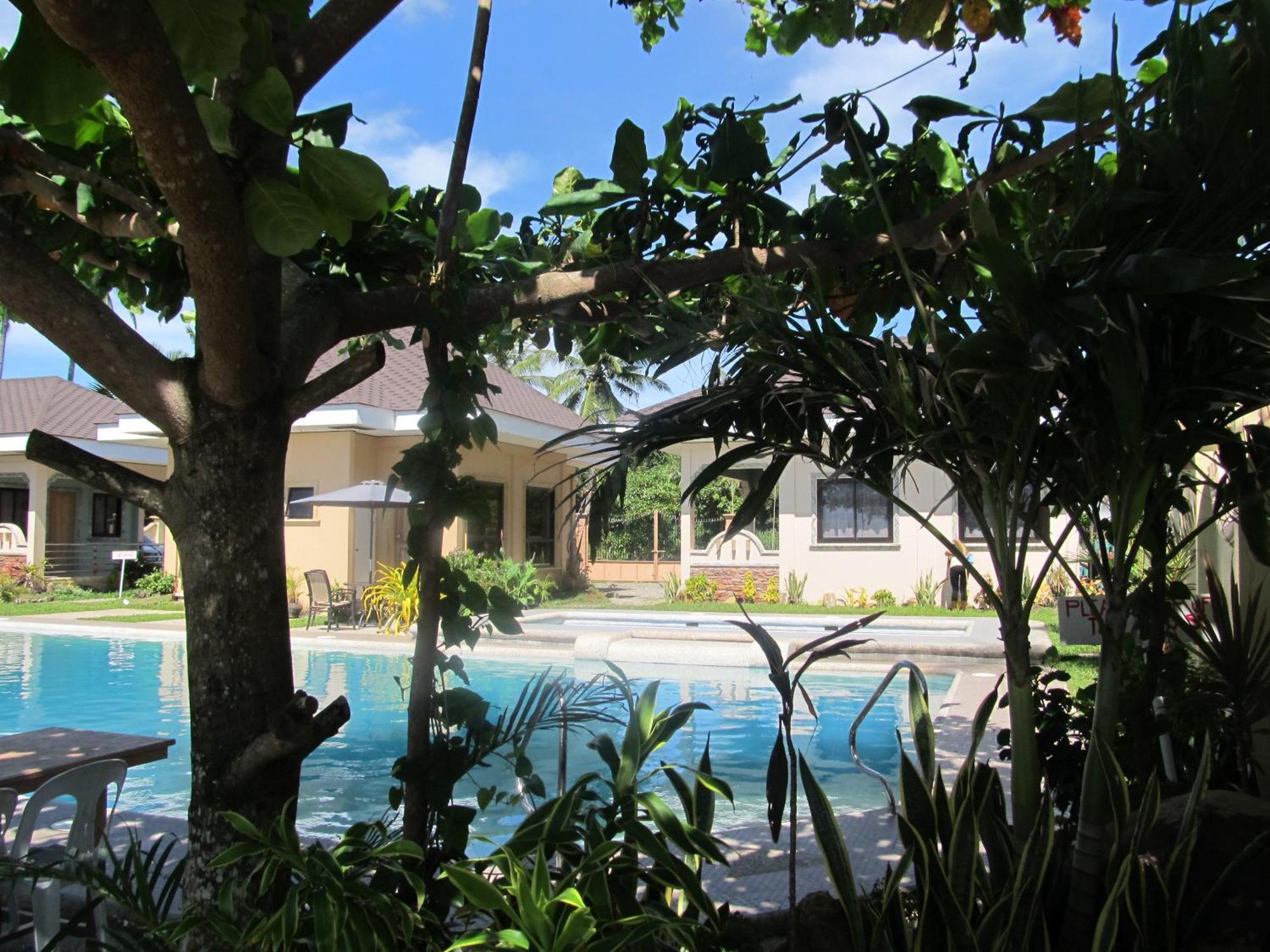 Ucoy Beach Resort Либертад Экстерьер фото